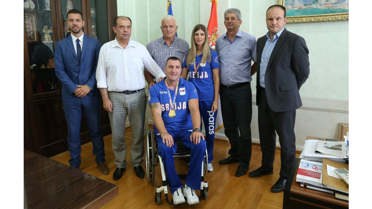 Светски шампион на пријему код градоначелника